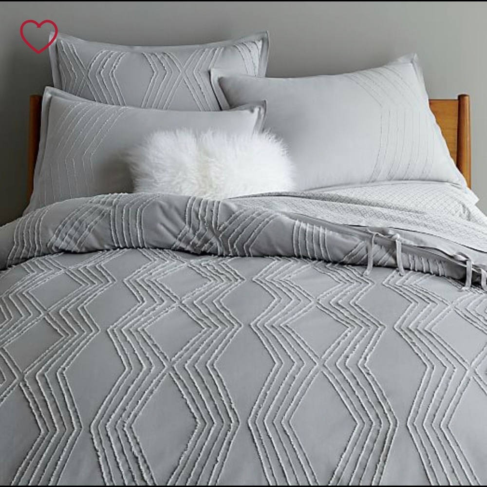 NWT West Elm ZigZag Jacquard Pillow Shams